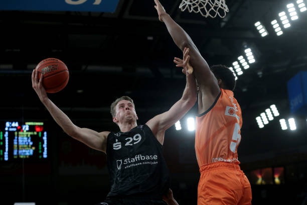 德扬曾在北 德扬曾在北